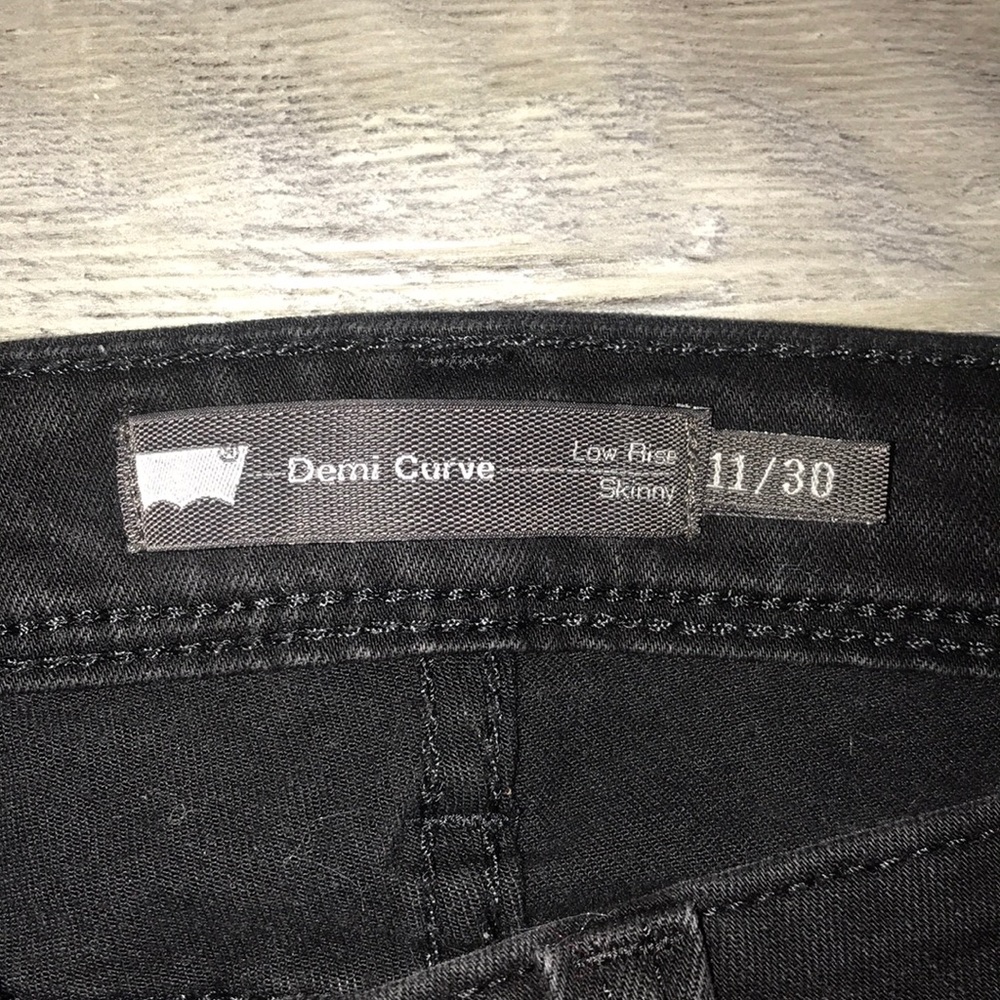 Jeans - Picture 2 of 5